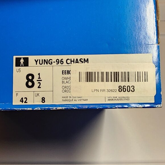 New in Box Adidas Original Yung-96 Chasm Blue Pink - Picture 6 of 6